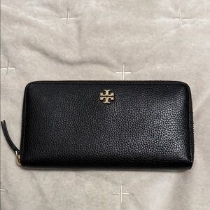 Tory Burch Black Pebbled Leather Wallet